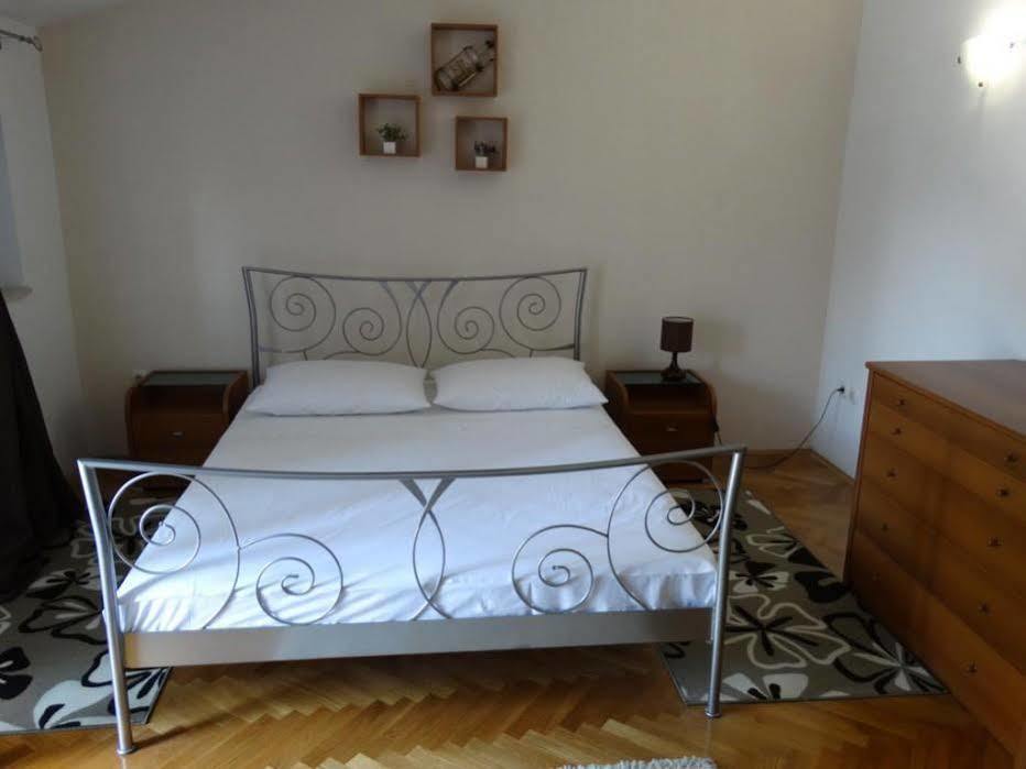 Guesthouse Marileo สปลิท ภายนอก รูปภาพ
